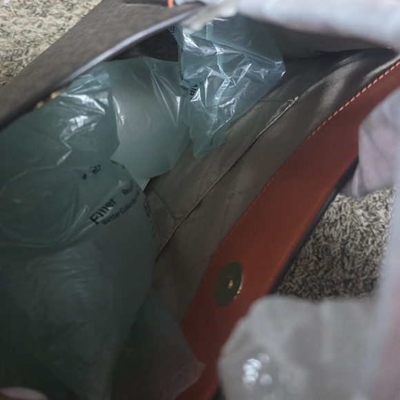 NWT large Michael Kors Kenly tote - Picture 4 of 4